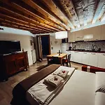 Relais Nel Castello 아파트 바사노델그라파